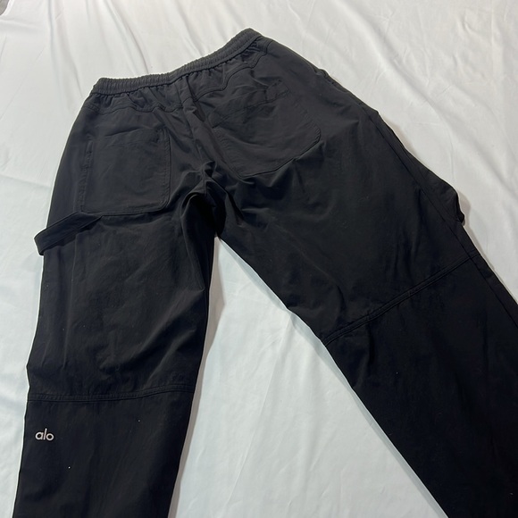 Alo black cargo pants (see measurements) - Picture 8 of 14